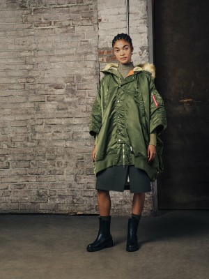 Women's Alpha Industries Ma-1 Poncho W Outerwear Olive | VWQLEF972